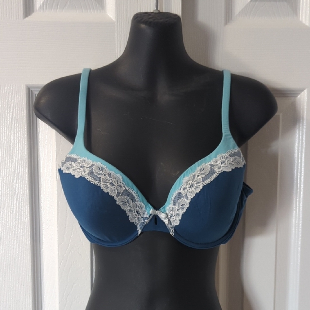 Victoria's Secret Body By Victoria Lined Perfect Coverage Blue Lace Bra 34C